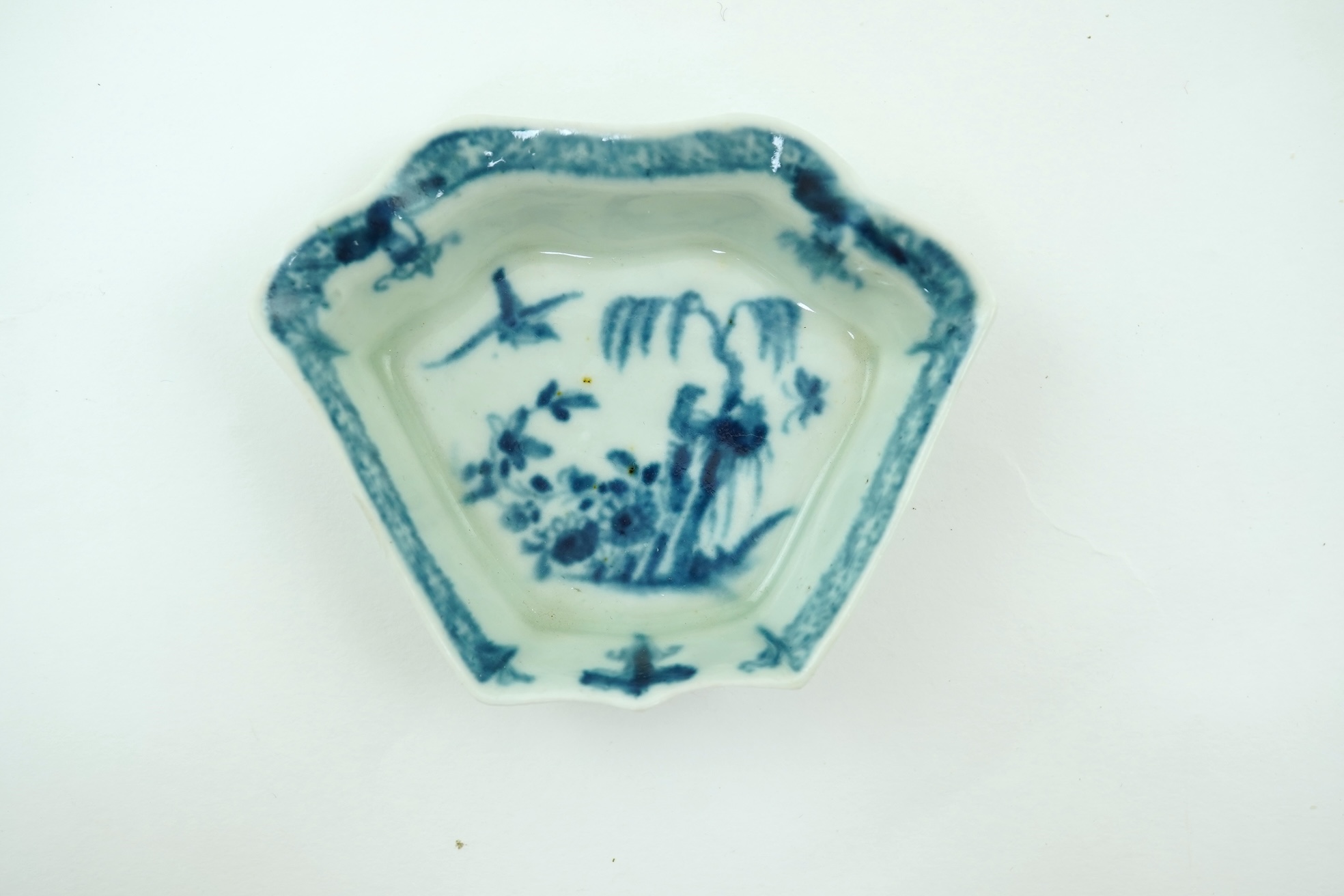 A Worcester blue and white Rock Willow Rock Bird pattern Hors d'Oeuvres tray, c.1758-1765